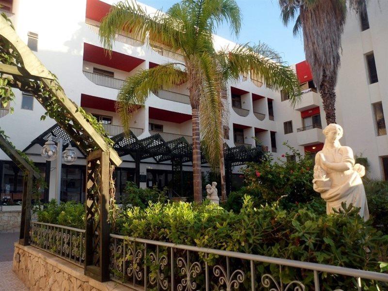 Aparthotel The San Anton St. Paul's Bay